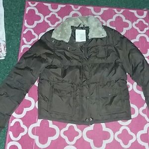 Brown aeropoztale coat.